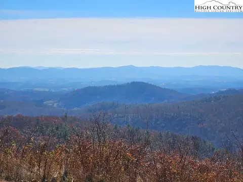 3524 Elk Creek Pkwy, Independence, VA 24348