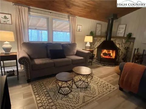50 Jack Pine Loop, Newland, NC 28657 photo 3