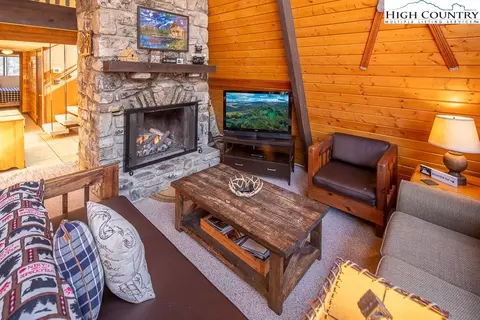 123 Skiway Cir, Beech Mountain, NC 28604 photo 10