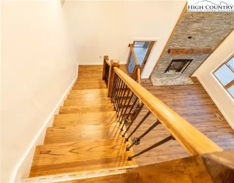 103 W Pond Creek Rd, Beech Mountain, NC 28604 photo 13