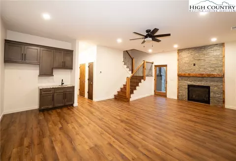 103 W Pond Creek Rd, Beech Mountain, NC 28604 photo 18