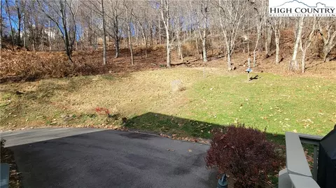 654 Cool Woods Dr, Boone, NC 28607 photo 3