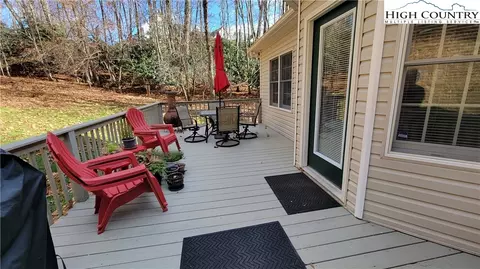 654 Cool Woods Dr, Boone, NC 28607 photo 2