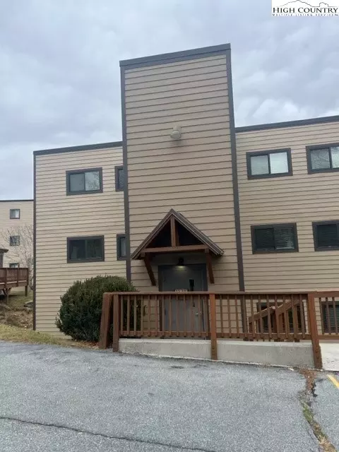 105 Sugar Ski Dr #531, Sugar Mountain, NC 28604