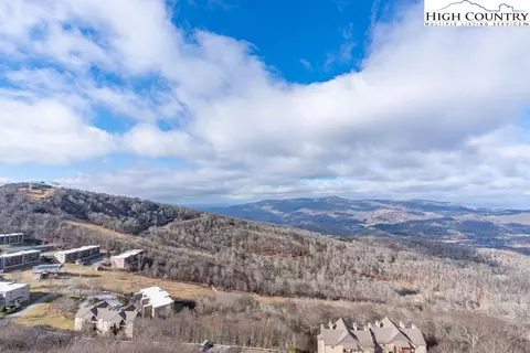 303 Sugar Top Dr #3725, Sugar Mountain, NC 28604