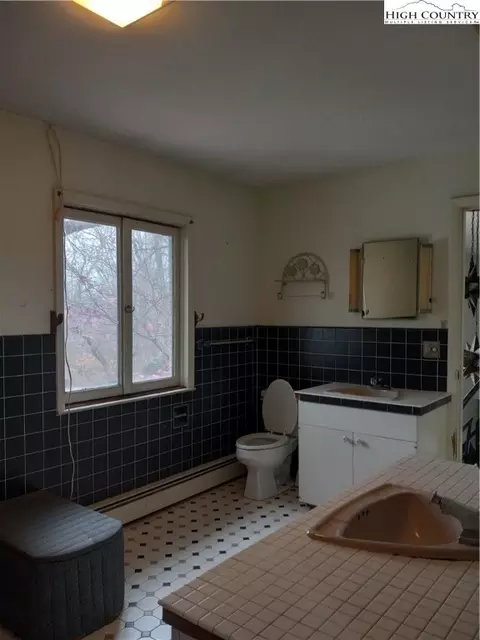 207 Skyview Dr, Boone, NC 28607 photo 5