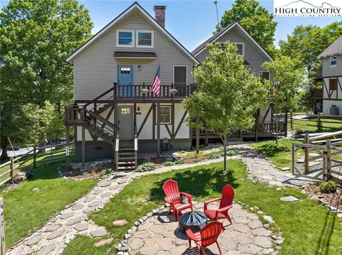 109 N Pinnacle Ridge Rd #11, Beech Mountain, NC 28604