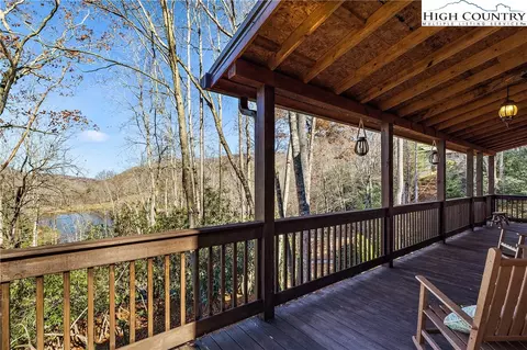 1461 Pine Rdg, Beech Mountain, NC 28604
