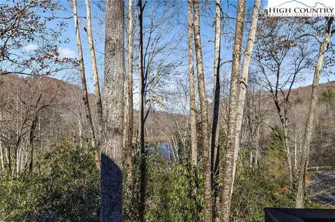 View/Area - 1461 Pine Rdg, Beech Mountain, NC 28604 photo 4 of 8