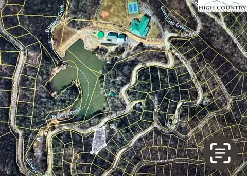 View/Area - 1461 Pine Rdg, Beech Mountain, NC 28604 photo 2 of 8
