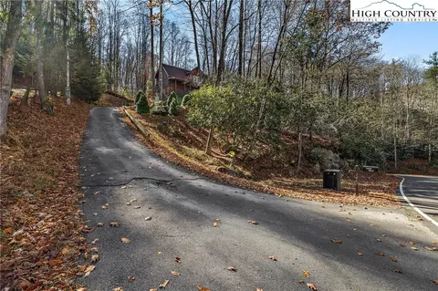 View/Area - 1461 Pine Rdg, Beech Mountain, NC 28604 photo 1 of 8