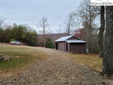 268 Bulltown Dr, Purlear, NC 28665 photo 21