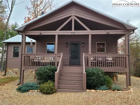 268 Bulltown Dr, Purlear, NC 28665 photo 3