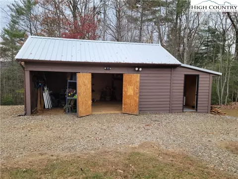 268 Bulltown Dr, Purlear, NC 28665 photo 22