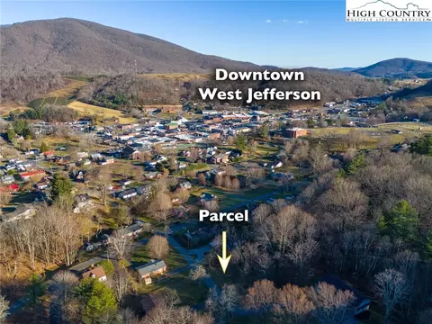 1 Mt Paddy Rd, West Jefferson, NC 28694