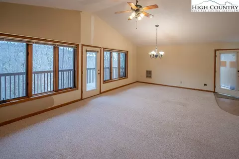 105 Greenbriar Rd, Beech Mountain, NC 28604 photo 5
