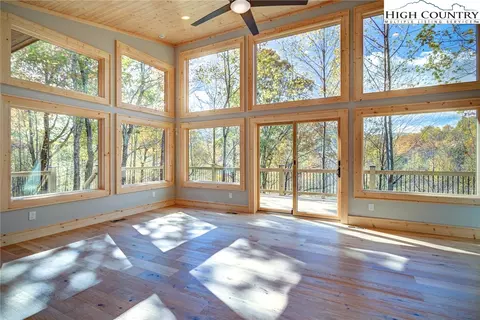 374 Henry Woodring Rd, Todd, NC 28684