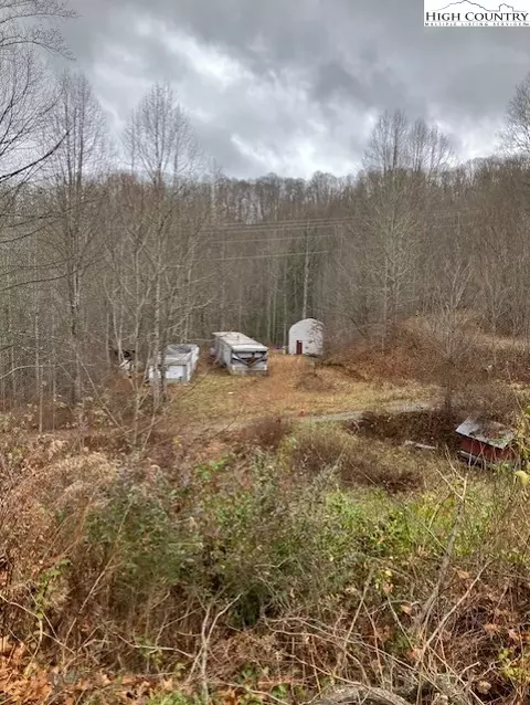 129 Jolee Dr, Vilas, NC 28692