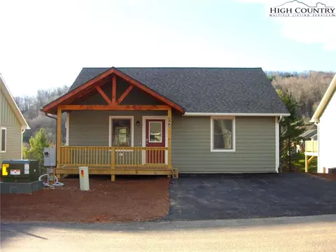 144 Carson Ct #71, Boone, NC 28607 photo 2