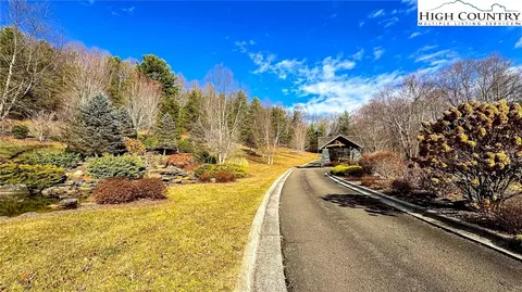 18 Olde Stone Dr, Crumpler, NC 28617 photo 6
