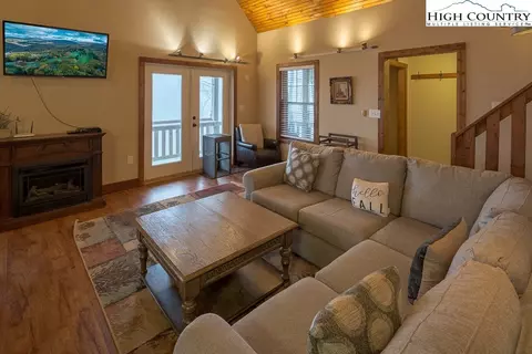 117 Slopeside Rd, Beech Mountain, NC 28604 photo 7