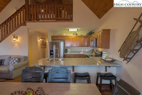 117 Slopeside Rd, Beech Mountain, NC 28604 photo 11