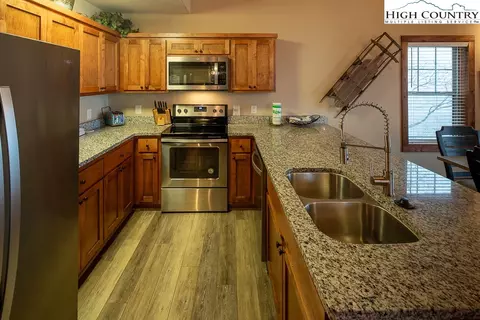 117 Slopeside Rd, Beech Mountain, NC 28604 photo 12