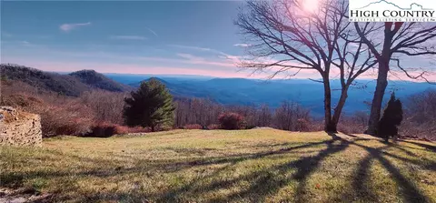 8850 Valley Blvd, Blowing Rock, NC 28605