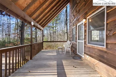 680 Trojan Horse Cir, Fleetwood, NC 28626
