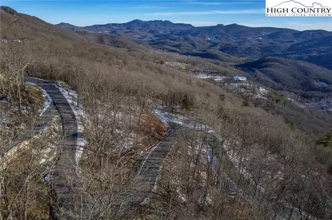 48 Eagles Cliffs Trail, Banner Elk, NC 28604