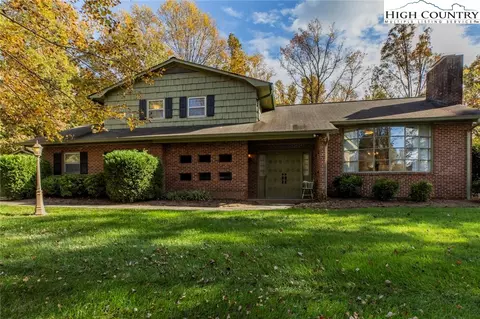 729 Beaumont Poplar St, North Wilkesboro, NC 28659