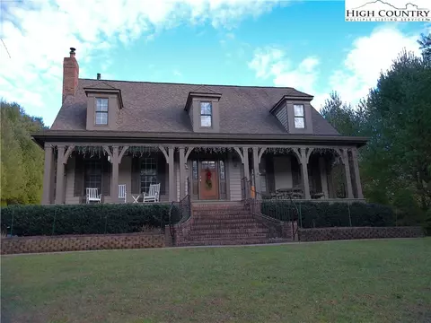 154 Hidden Mountain Ln, Crumpler, NC 28617