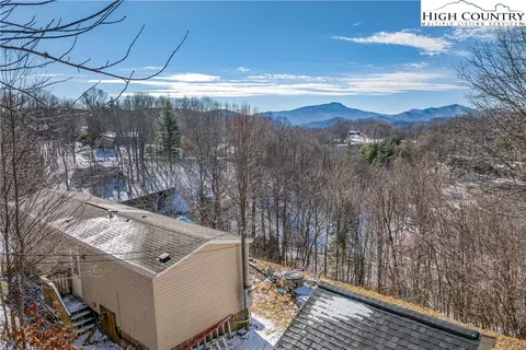 109 Blues Dr, Boone, NC 28607