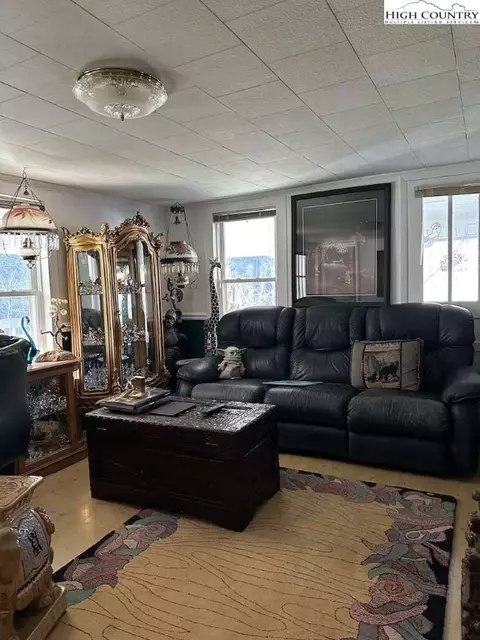 333 Mount Zion Rd, Deep Gap, NC 28618 photo 12