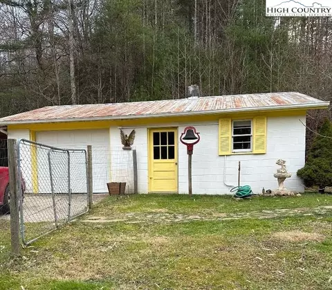 333 Mount Zion Rd, Deep Gap, NC 28618 photo 8