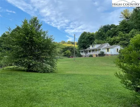 333 Mount Zion Rd, Deep Gap, NC 28618 photo 1