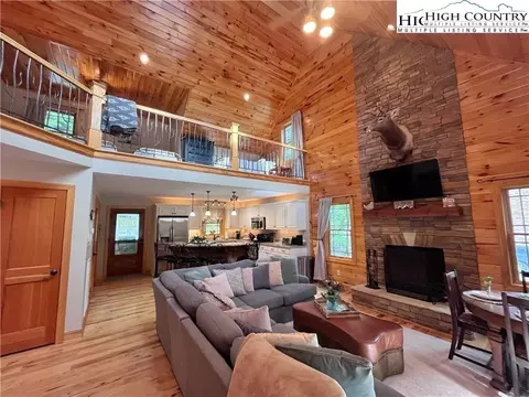 431 Bent River Dr, Lansing, NC 28643 photo 14