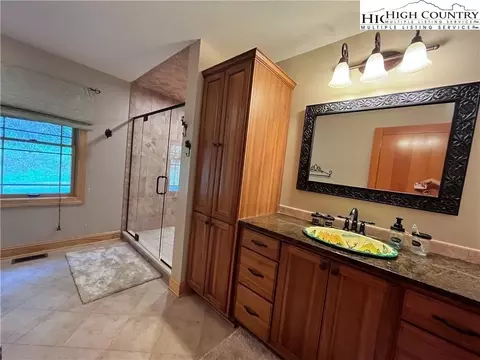 431 Bent River Dr, Lansing, NC 28643 photo 8