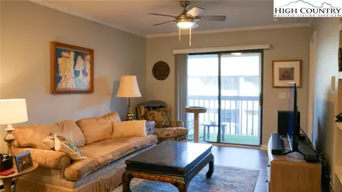 475 Meadowview Dr #B306, Boone, NC 28607 photo 5
