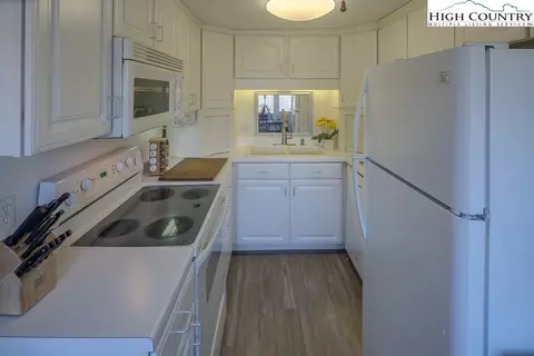 237 Briarcliff Rd #H-37, Sugar Mountain, NC 28604 photo 3