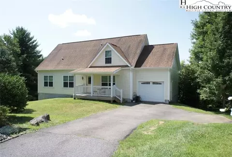 228 Somerset Dr, Boone, NC 28607