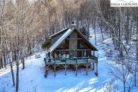 1868 Andy Hicks Rd, Banner Elk, NC 28604