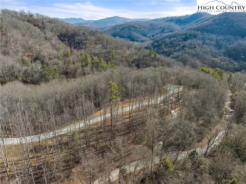 C127 Springwater Lane, Banner Elk, NC 28604