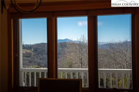 Living - 970 Algonquin Dr, Boone, NC 28607 photo 1 of 6