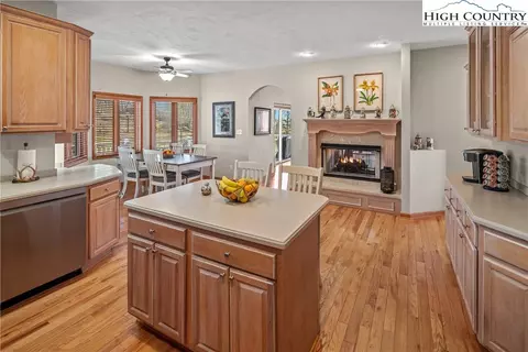 Kitchen - 970 Algonquin Dr, Boone, NC 28607 photo 4 of 4