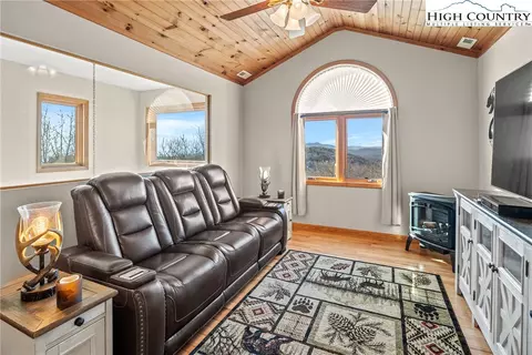 Living - 970 Algonquin Dr, Boone, NC 28607 photo 6 of 6
