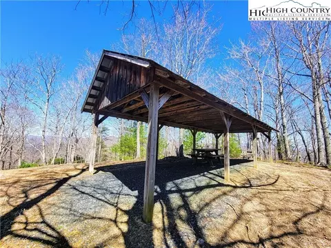 Tbd Carl Eastridge Rd, Warrensville, NC 28693