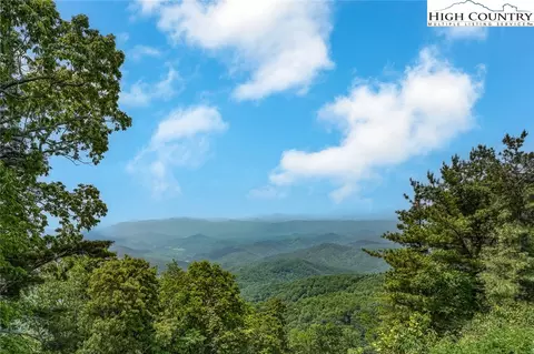 160 Prudden Ln #402, Blowing Rock, NC 28605