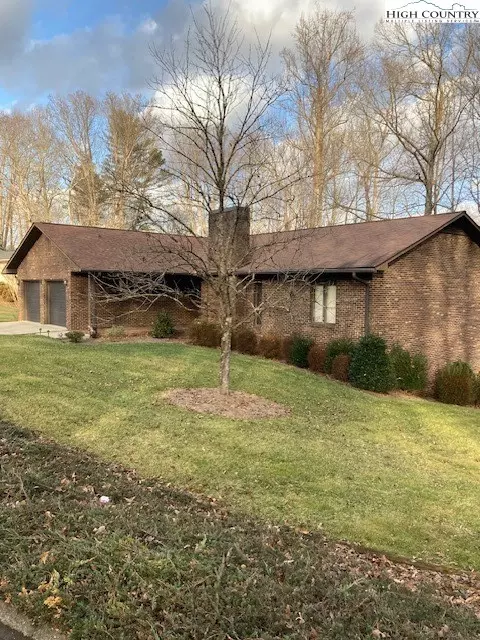 110 Forest Drive Ext, Wilkesboro, NC 28697