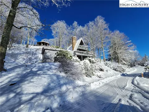 651 Mountain Gln, Newland, NC 28657